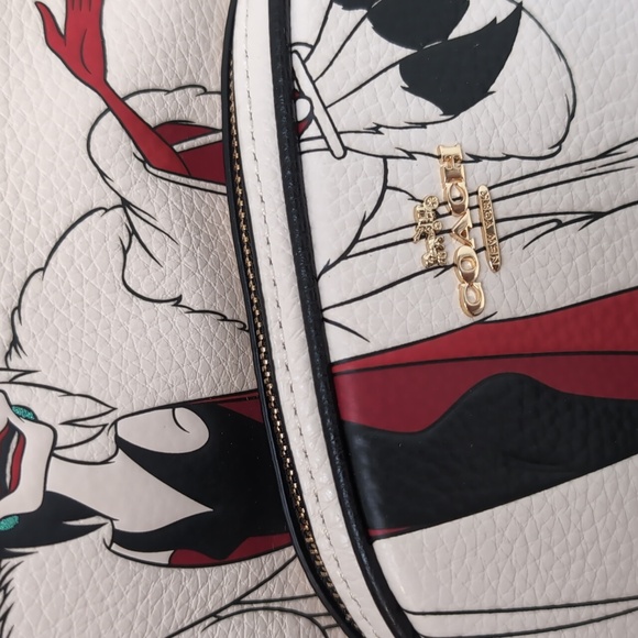 Coach CC158 Disney X Mini Court Backpack With Cruella Motif Gold/Chalk Multi - Picture 6 of 16